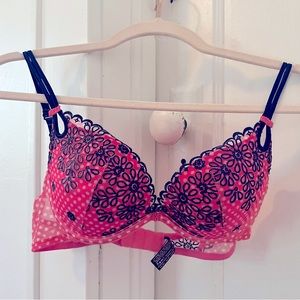 Victoria’s Secret Bra 34B